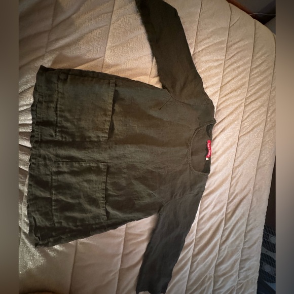 Pyne & Smith Green Linen Top with Pockets - Picture 2 of 4